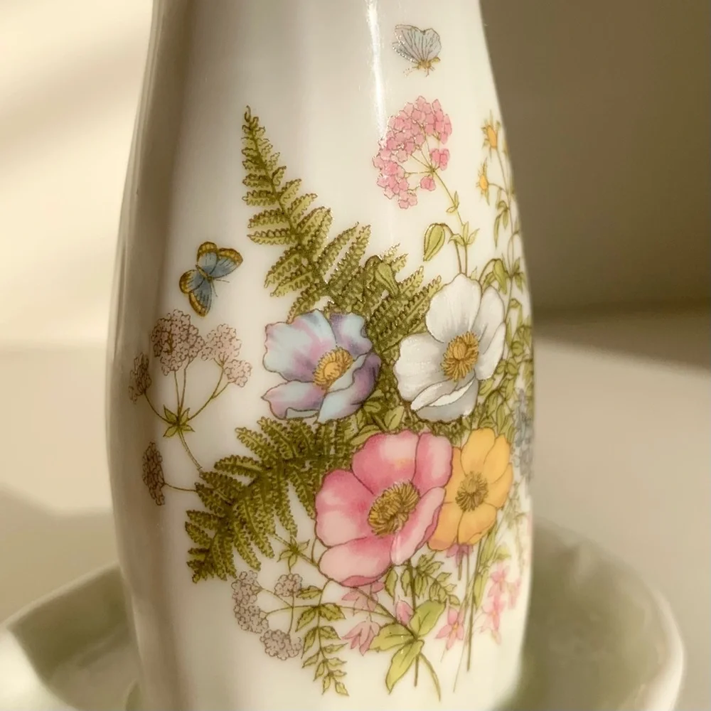 Vintage 80’s toothbrush holder